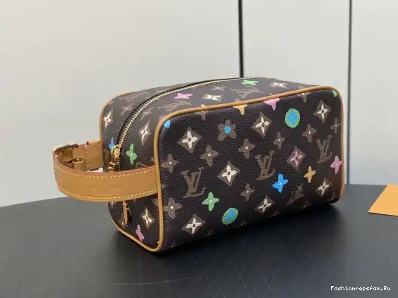 FS CHEAP VUITTON LOUIS KIT LOCKER bag-23*13*12CM DOPP 0707